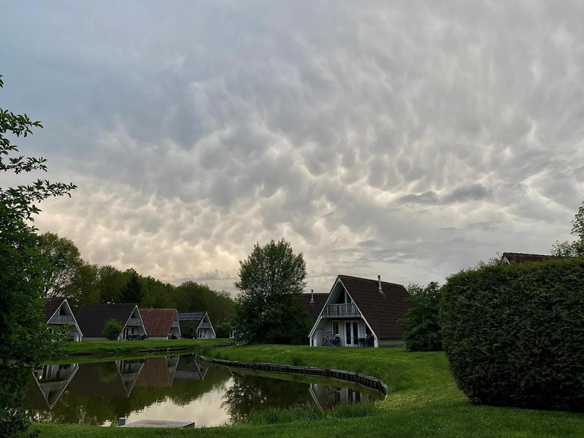 Stijlvol Aan De Visvijver Gramsbergen Exterior foto